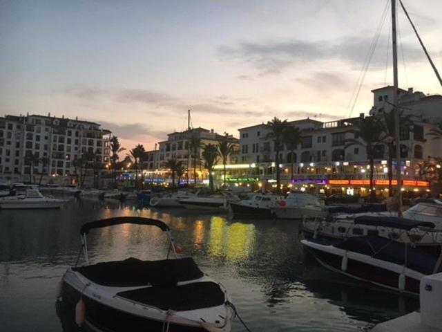 Penthouse Marina La Duquesa Daire Manilva Dış mekan fotoğraf